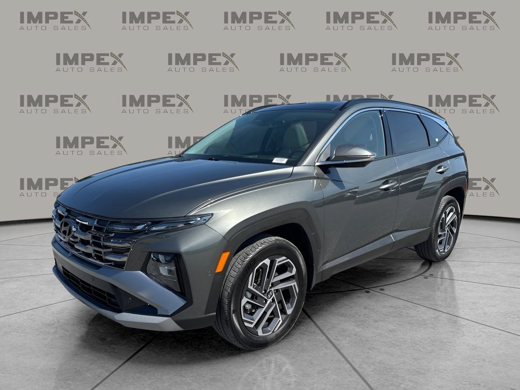 Used 2025 Hyundai Tucson Limited AWD/4WD image 1