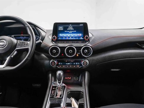 Used 2025 Nissan Sentra SR image 13