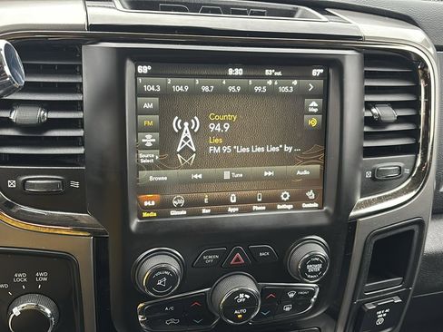 Used 2018 RAM 2500 Laramie w/ Sport Appearance Group image 21