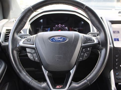 Used 2020 Ford Edge ST w/ Equipment Group 401A AWD/4WD image 31