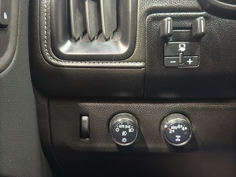 Used 2022 GMC Canyon Elevation w/ Elevation Premium Package image 34