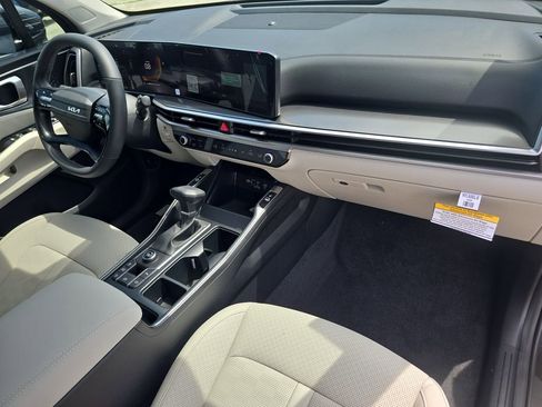 New 2026 Kia Sorento S FWD image 11
