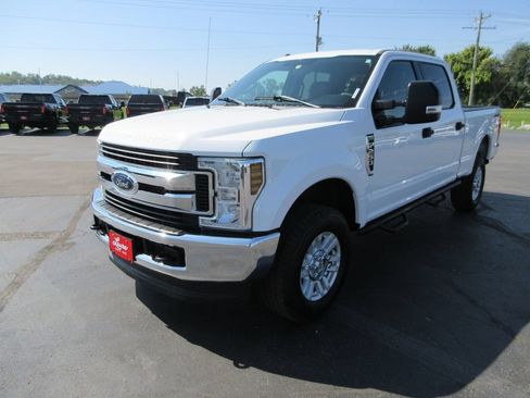Used 2018 Ford F250 XLT AWD/4WD image 10