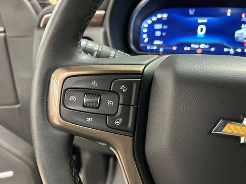 Used 2023 Chevrolet Suburban High Country AWD/4WD image 21