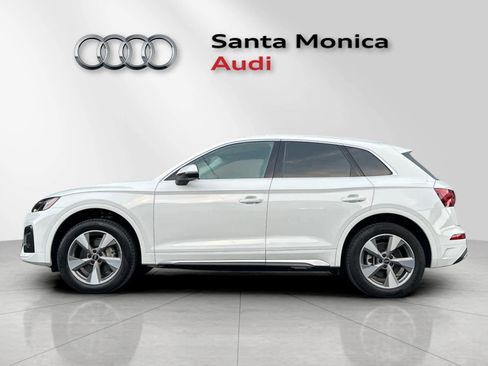 Used 2023 Audi Q5 2.0T Premium w/ Convenience Package image 5