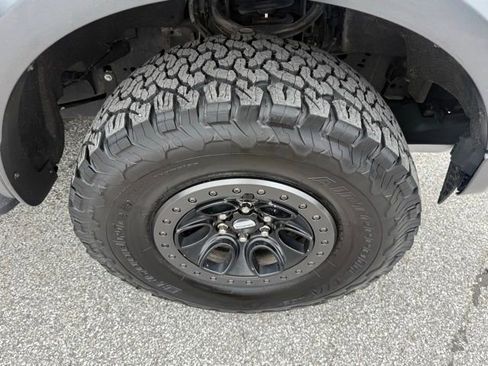 Used 2023 Ford F150 Raptor w/ Raptor Carbon Fiber Package AWD/4WD image 9