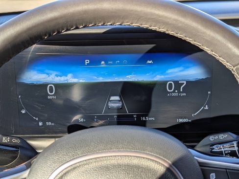 Used 2024 Kia Carnival SX image 22