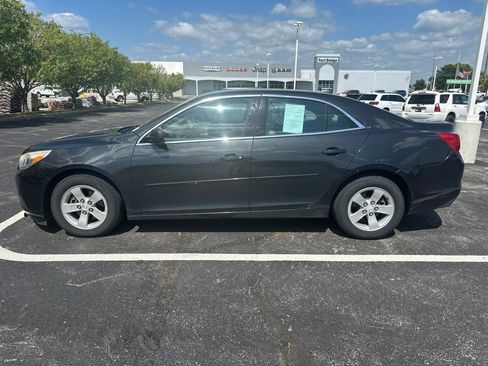 Used 2014 Chevrolet Malibu LS w/ Protection Package FWD image 2