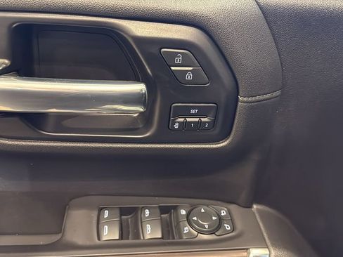 Used 2021 GMC Sierra 1500 SLT w/ SLT Premium Package AWD/4WD image 23