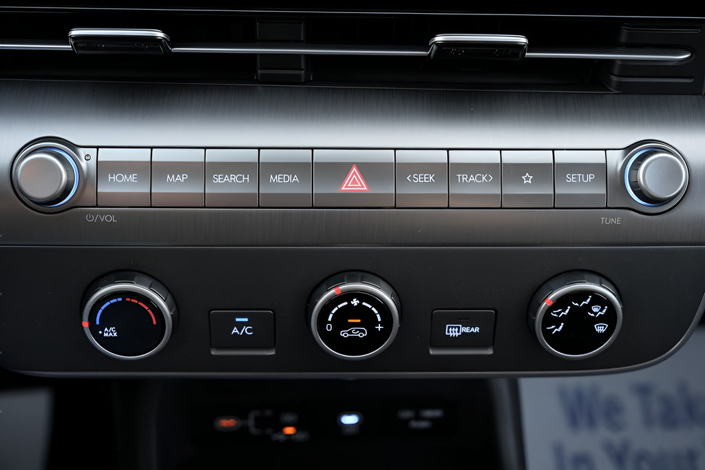 Certified 2026 Hyundai Kona SE AWD/4WD image 33