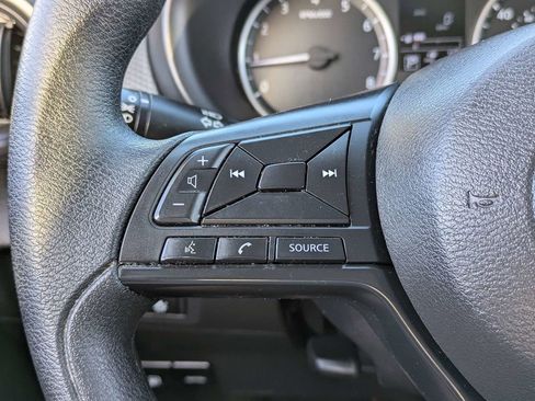 Used 2024 Nissan Kicks S image 23