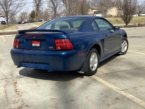 Used 1999 Ford Mustang Base 2dr Fastback image 4
