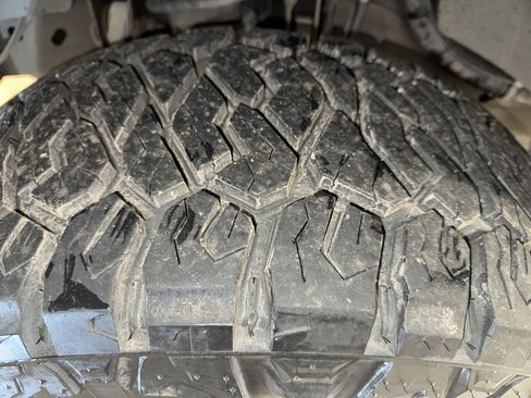 Used 2013 GMC Yukon Denali image 11