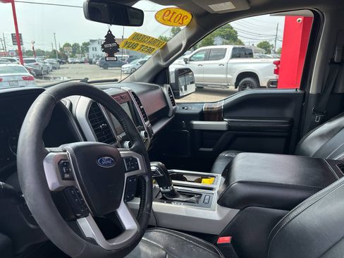 Used 2019 Ford F150 Lariat w/ Equipment Group 502A Luxury AWD/4WD image 19
