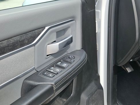 Used 2019 RAM 2500 Big Horn AWD/4WD image 12