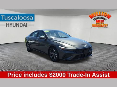 Used 2024 Hyundai Elantra Limited FWD image 1