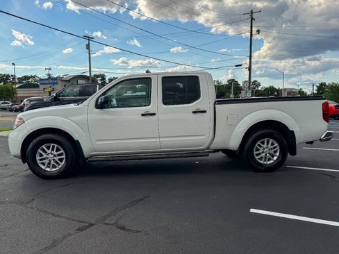 Used 2021 Nissan Frontier SV AWD/4WD image 7