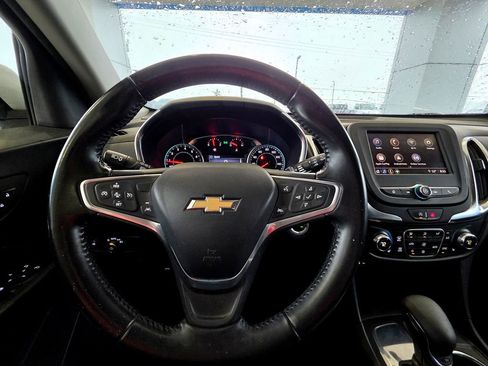 Used 2022 Chevrolet Equinox LT FWD image 22