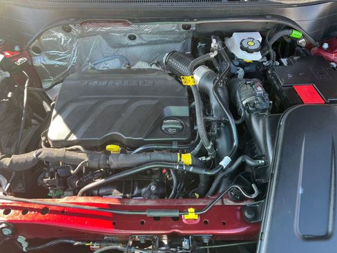 Used 2025 Chevrolet Trax LT image 25