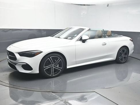 Used 2026 Mercedes-Benz CLE 300 4MATIC Cabriolet image 4