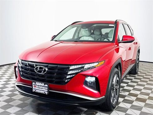 Used 2023 Hyundai Tucson SEL w/ Convenience Package image 2
