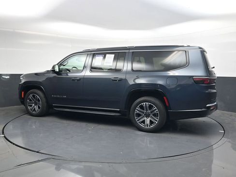 Used 2024 Jeep Wagoneer L Series II w/ Flexible Seating Group image 4