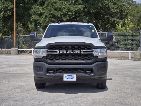 Used 2023 RAM 2500 Tradesman AWD/4WD image 2