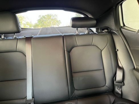 Used 2025 Buick Envista Sport Touring image 37