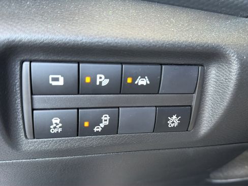 Certified 2025 Nissan Kicks Play S FWD image 20
