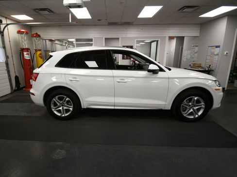 Used 2018 Audi Q5 2.0T Premium w/ Convenience Package AWD/4WD image 7