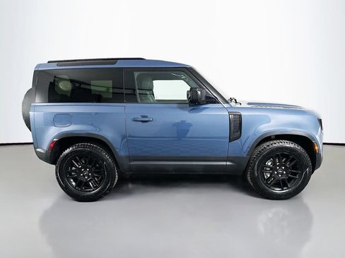Used 2023 Land Rover Defender 90 SE AWD/4WD image 5