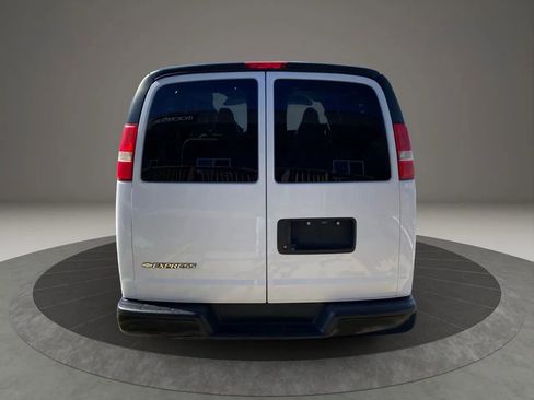 Used 2017 Chevrolet Express 2500 LS image 6