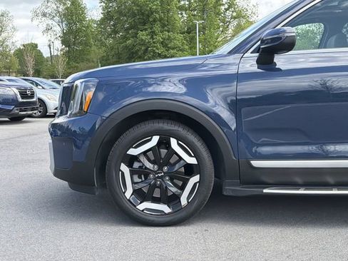 Used 2024 Kia Telluride EX image 6