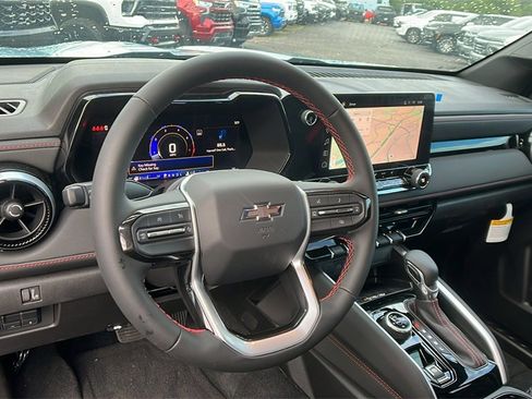 New 2025 Chevrolet Colorado Z71 image 18