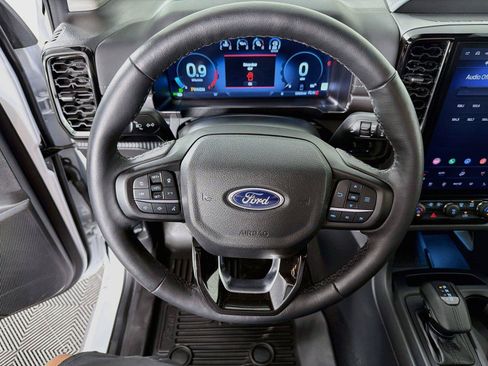 Used 2024 Ford Ranger Lariat w/ Advanced Towing Package AWD/4WD image 3