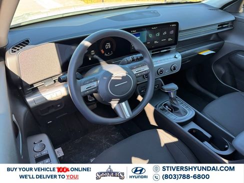 New 2026 Hyundai Kona SE FWD image 3