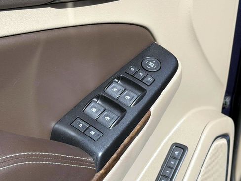Used 2017 Chevrolet Tahoe LT w/ Luxury Package AWD/4WD image 16
