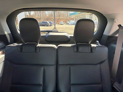 Used 2023 Ford Explorer XLT w/ Equipment Group 202A image 23