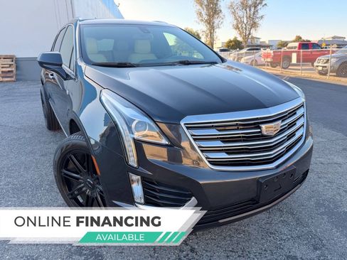 Used 2019 Cadillac XT5 FWD image 2