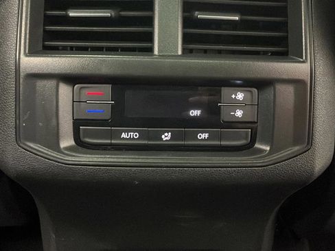 Used 2023 Volkswagen Atlas SEL AWD/4WD image 37