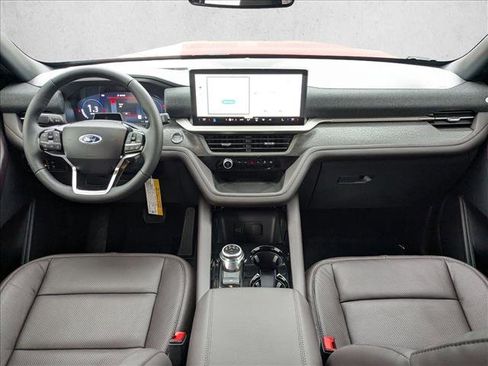 New 2026 Ford Explorer Platinum w/ LUX Leather Package image 13