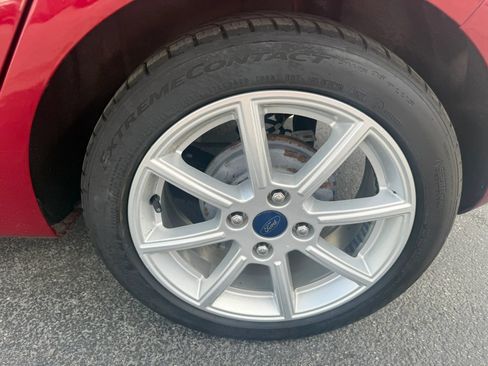 Used 2017 Ford Fiesta SE w/ Equipment Group 201A FWD image 28