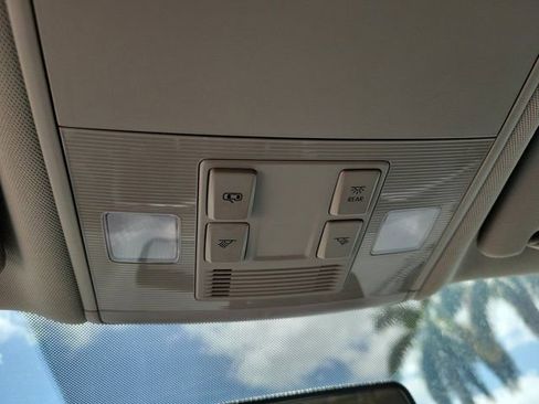 Used 2018 Volkswagen Atlas S image 30