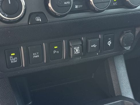 Used 2023 Toyota Tacoma TRD Pro AWD/4WD image 23