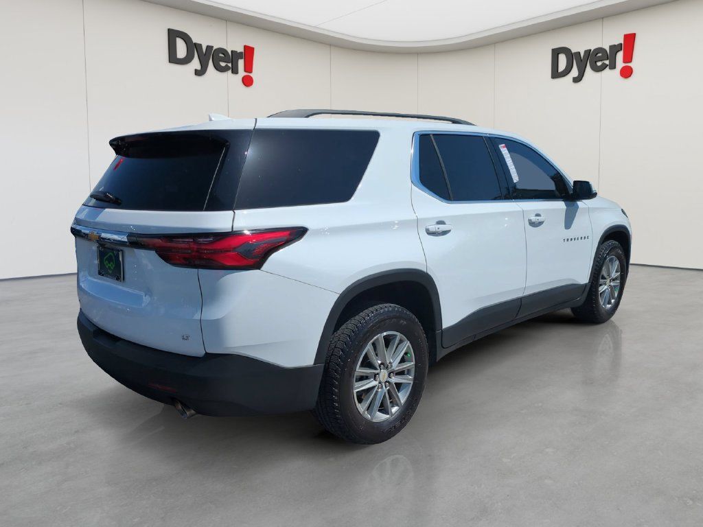 Used 2023 Chevrolet Traverse LT FWD image 3