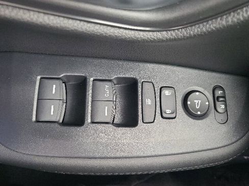 New 2026 Honda HR-V LX image 19