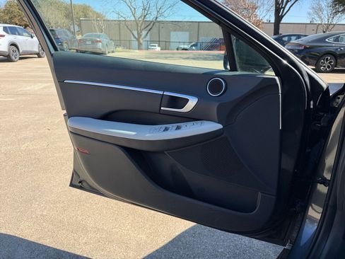 Used 2025 Hyundai Sonata SEL FWD image 18