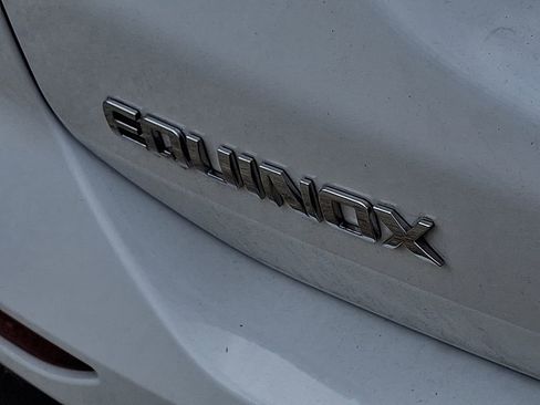 Used 2023 Chevrolet Equinox LT AWD/4WD image 30