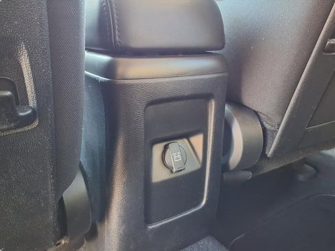 Used 2019 Dodge Journey SE w/ Premium Group image 25