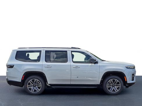 New 2026 Jeep Grand Wagoneer 2WD image 7